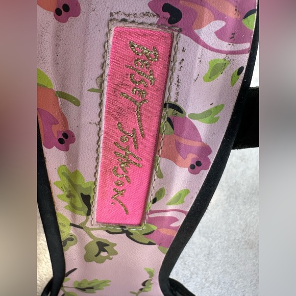 Betsey Johnson Vintage Black Satin Flapper Style Jeweled Peep Toe Heels (Size 7) - Picture 5 of 7